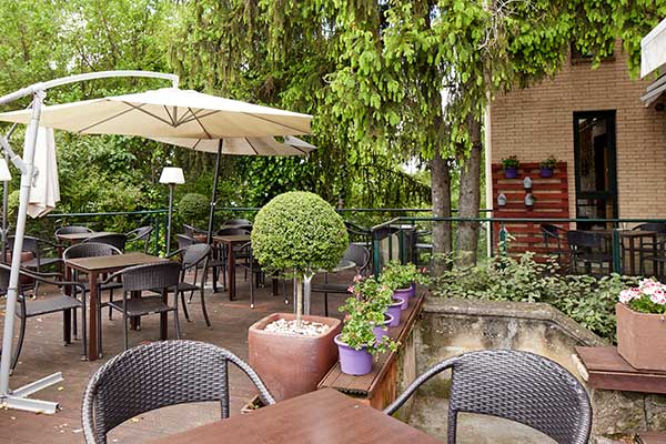 Terraza del Hotel en Navarra